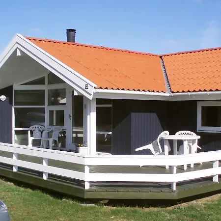 Three-bedroom Holiday In 2 Feriehus Vestervig