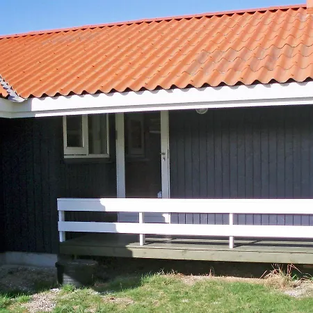 Three-bedroom Holiday In 2 * Vestervig